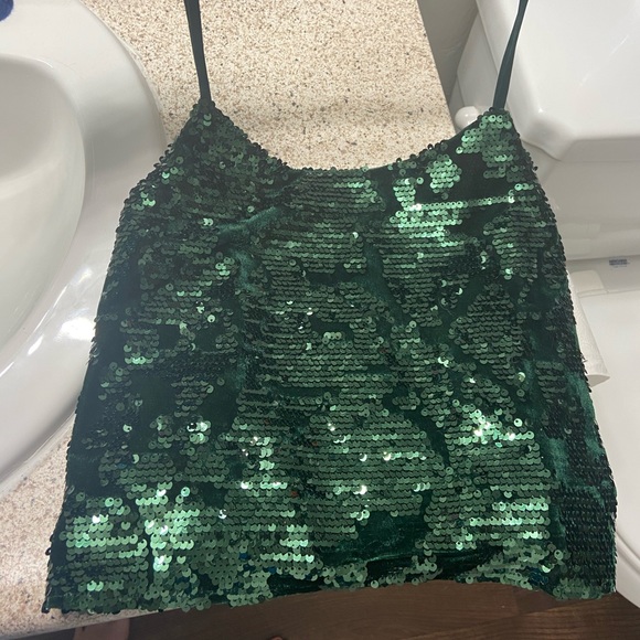 Green sequin top - Picture 2 of 4